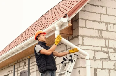 Pose et remplacement de gouttières à Barles